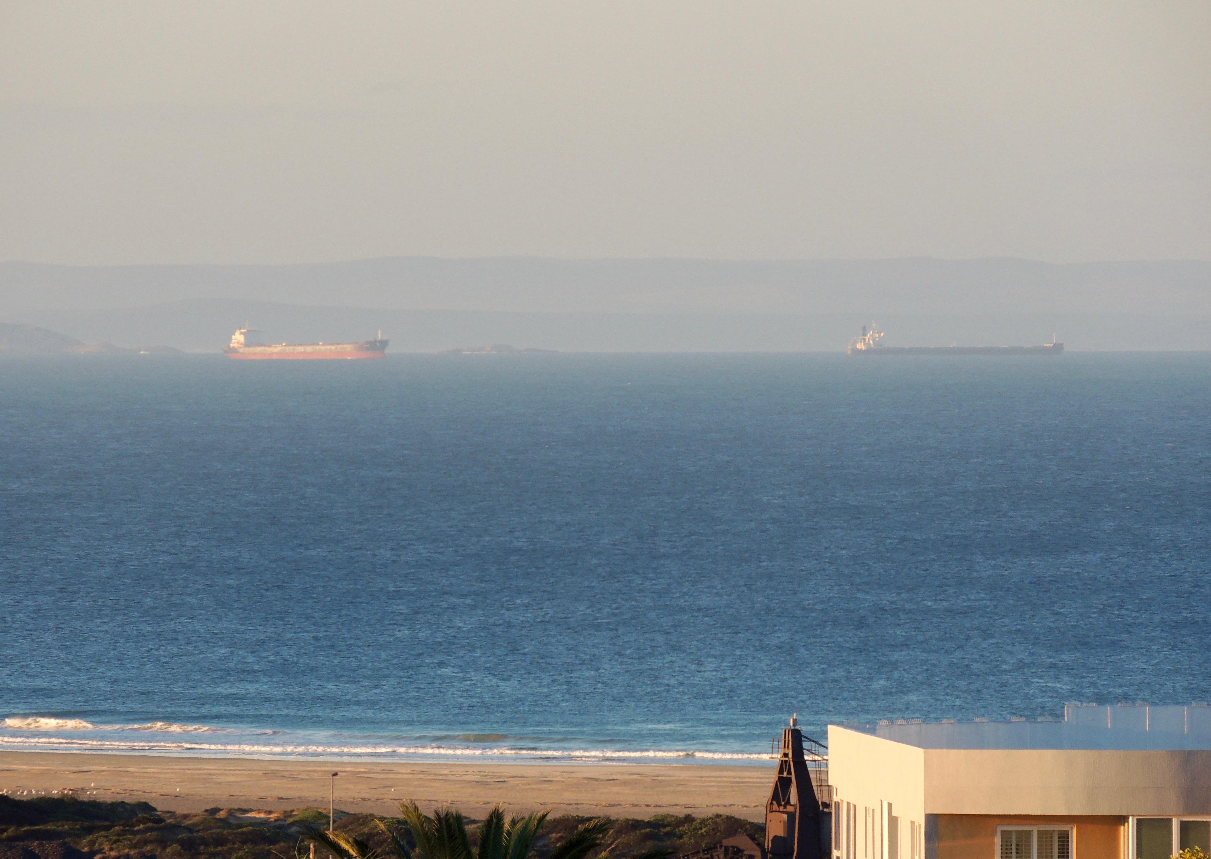 La Mer Guesthouse Port Elizabeth Bagian luar foto