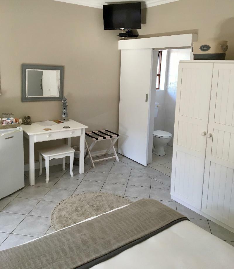 La Mer Guesthouse Port Elizabeth Bagian luar foto