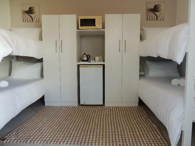 La Mer Guesthouse Port Elizabeth Bagian luar foto