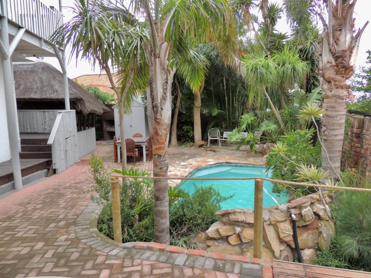 La Mer Guesthouse Port Elizabeth Bagian luar foto